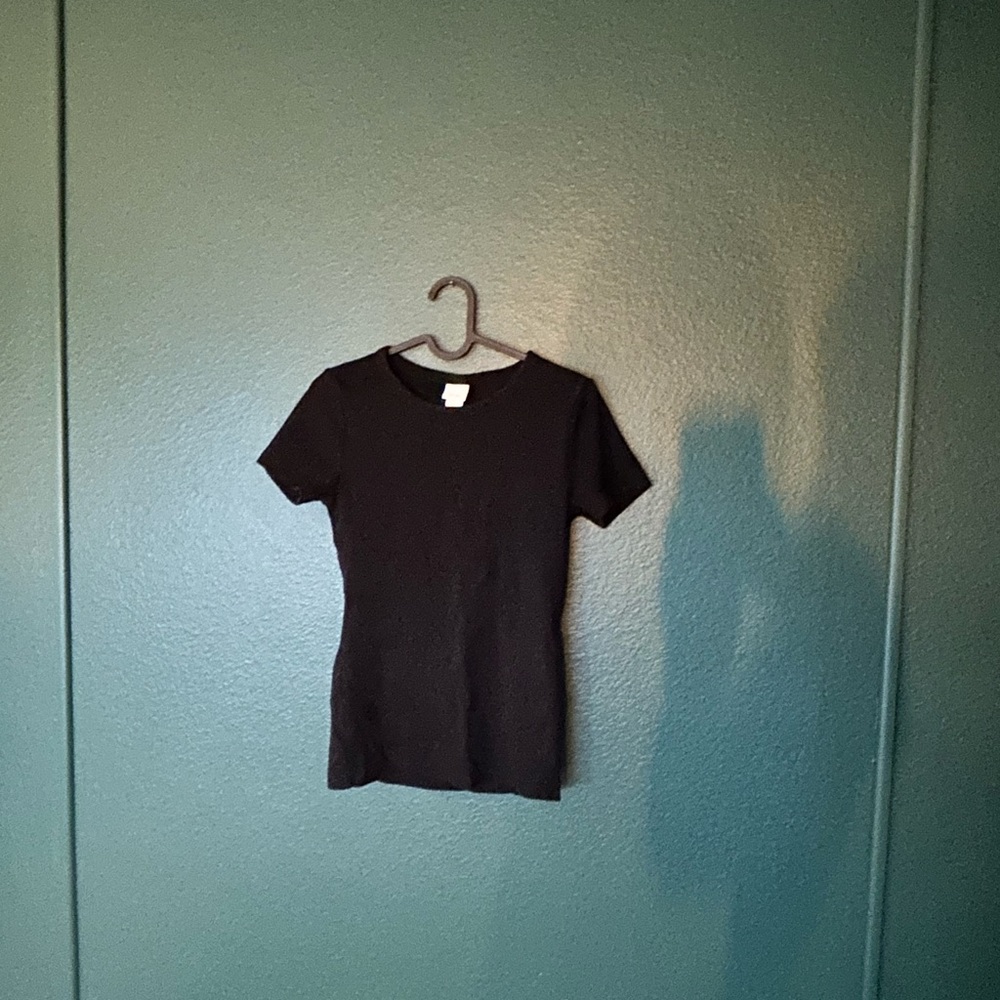 Basics H&M ribbed high quality black tee